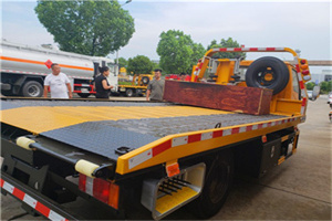 黄陵附近拖车电话号码服务